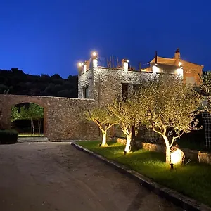 Farm stay Massana
