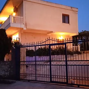 *** Aparthotel Arsen Albania
