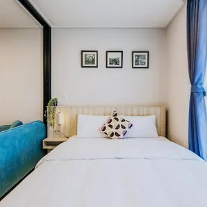  Apartment Wellstay