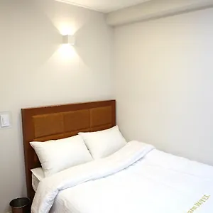 ホテル チャーム **